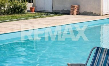 ALQUILER CASA 3 DORMITORIOS CON PILETA. CIPOLLETTI