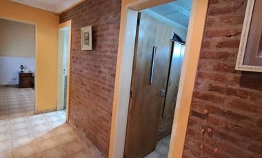 VENTA CASA 4 AMB C/PISCINA Y QUINCHO PASO DEL REY
