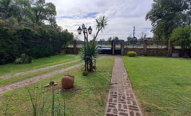 VENTA CASA 4 AMB C/PISCINA Y QUINCHO PASO DEL REY