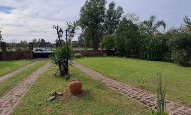 VENTA CASA 4 AMB C/PISCINA Y QUINCHO PASO DEL REY
