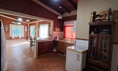 VENTA CASA 4 AMB C/PISCINA Y QUINCHO PASO DEL REY