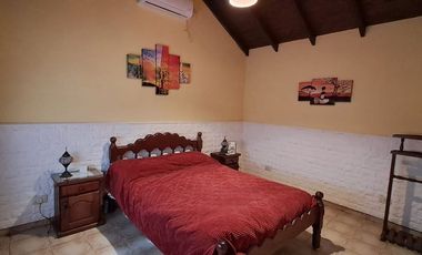VENTA CASA 4 AMB C/PISCINA Y QUINCHO PASO DEL REY
