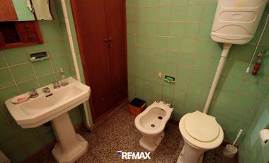 CASA EN VENTA DE 4 DORMITORIOS EN PH
