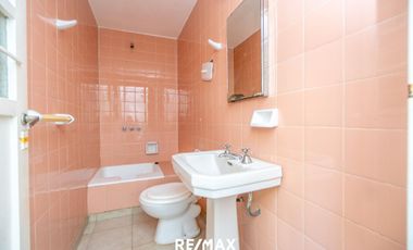 VENTA CASA CARONTI 700 ESPECTACULAR UBICACIÓN