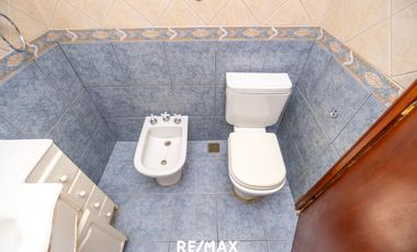 VENTA CASA CARONTI 700 ESPECTACULAR UBICACIÓN
