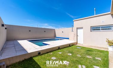 VENTA PROPIEDAD PREMIUN PALOS VERDES 3 DORMITORIOS