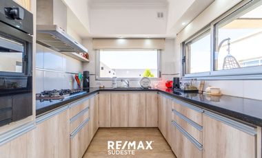 VENTA PROPIEDAD PREMIUN PALOS VERDES 3 DORMITORIOS