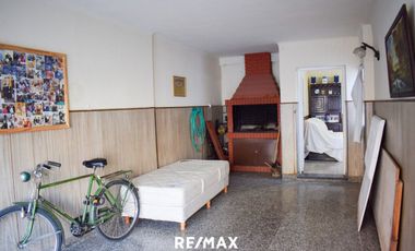 CASA con doble ingreso, zona SALTA Y 12 DE OCTUBRE