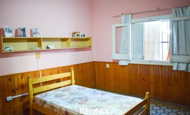 CASA con doble ingreso, zona SALTA Y 12 DE OCTUBRE
