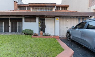 VENTA CHALET 5 AMB CON JARDIN SAN MARTIN CENTRO