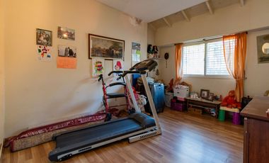 VENTA CHALET 5 AMB CON JARDIN SAN MARTIN CENTRO
