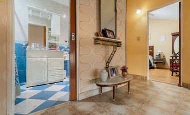 VENTA CHALET 5 AMB CON JARDIN SAN MARTIN CENTRO