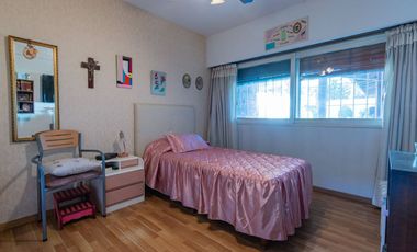 VENTA CHALET 5 AMB CON JARDIN SAN MARTIN CENTRO