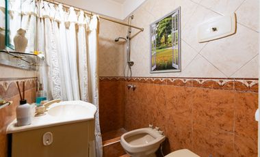 VENTA CHALET 5 AMB CON JARDIN SAN MARTIN CENTRO
