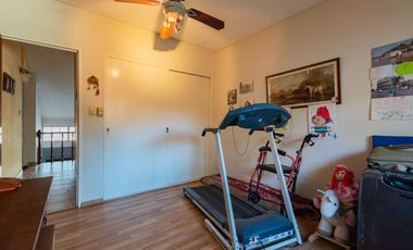VENTA CHALET 5 AMB CON JARDIN SAN MARTIN CENTRO