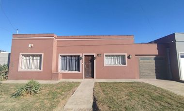 Venta Casa Calle 87 y 32-Gran ubicación-Necochea