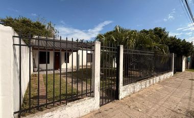 CASA EN VENTA 4 AMBIENTES JUAN. D. PERON GOYA CTES