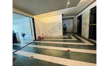 se vende propiedad de uso mixto (bodega y oficinas) ubicada sobre calle Fray Servando Teresa de Mier, en la Colonia Centro