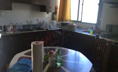 Venta de Casa en calle Matamoros en  Matehuala S.L.P., a unos pasos de Mercado Soriana.