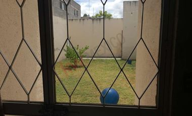 Venta de Casa en calle Matamoros en  Matehuala S.L.P., a unos pasos de Mercado Soriana.