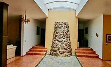 RANCHO A SOLO UNOS MINUTOS DE LA CIUDAD!  CON RESIDENCIA Y BODEGA INCLUIDOS.