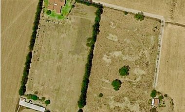 RANCHO A SOLO UNOS MINUTOS DE LA CIUDAD!  CON RESIDENCIA Y BODEGA INCLUIDOS.