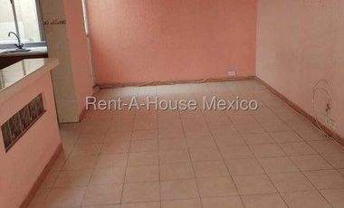Casa en Renta en Agricola Pantitlan 26-3284.