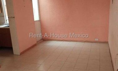 Casa en Renta en Agricola Pantitlan 26-3284.