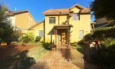 ¡OPORTUNIDAD! Arriendo en condominio Alto Macul. 3D 2B 2E Piscina.