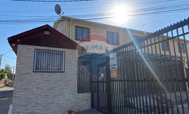 ¡Casa de 3D recientemente remodelada!
