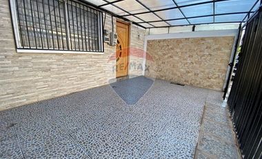 ¡Casa de 3D recientemente remodelada!