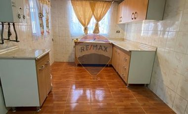 ¡Casa de 3D recientemente remodelada!