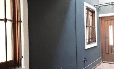 Casa en alquiler , en  La Lucila , 5 ambientes , excelente estado , ubicación privilegiada.