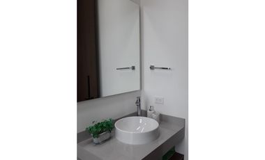CASA MODERNA 687M2 CON ASCENSOR LOTE 9.859M2 PORTAL DE FUSCA CHA