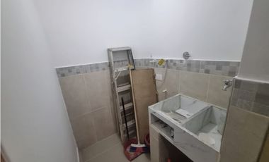 Se Arrienda Apartaestudio Con Parqueadero de Moto