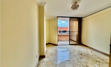 Apartaestudio a la venta en Laureles
