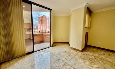 Apartaestudio a la venta en Laureles