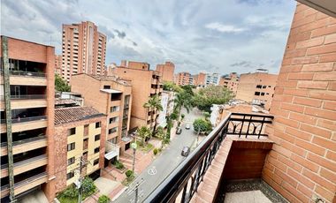 Apartaestudio a la venta en Laureles