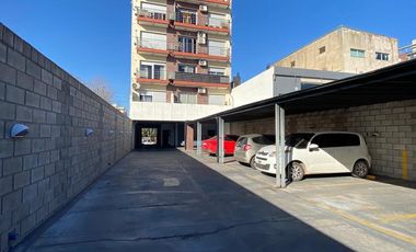 DEPARTAMENTO 2 AMBIENTES EN ALQUILER EN VARELA CENTRO CON COCHERA