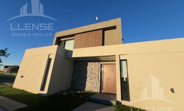 Casa 5 ambientes en venta y alquiler en Barrio San Juan Chico