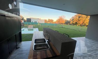 Casa 5 ambientes en venta y alquiler en Barrio San Juan Chico