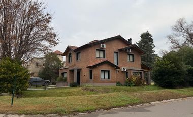 Casa en alquiler en Rincón Club de Campo