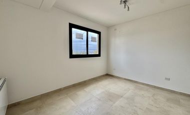 Departamento a estrenar en barrio privado Las Tacas | 2 dormitorios, cochera y amenities, Maipu