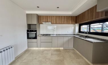 Departamento a estrenar en barrio privado Las Tacas | 2 dormitorios, cochera y amenities, Maipu