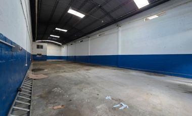 Galpón Deposito en alquiler Ricardo Rojas Tigre Zonificacion R3c