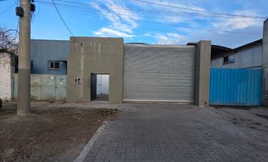 Galpón Deposito en alquiler Ricardo Rojas Tigre Zonificacion R3c