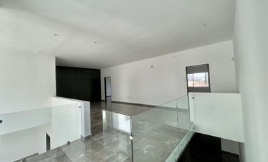 Casa en Venta, zona El Uro, Monterrey - $14,950,000