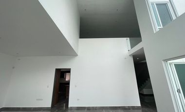 Casa en Venta, zona El Uro, Monterrey - $14,950,000