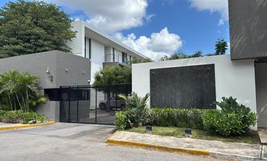 Departamento amueblado de 2 recámaras  en renta en Mérida