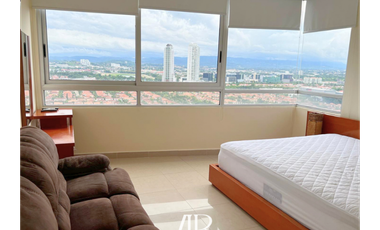 Alquilo apartamento amoblado en Costa del Este